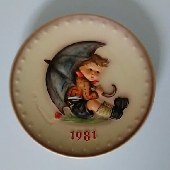 M.J. HUMMEL | 1981 11th Annual Plate 274 - Picture 1 of 4